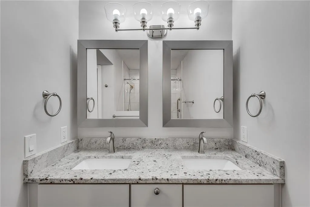 138 Elysian Way Nw, Atlanta, Georgia 30327, 2 Bedrooms Bedrooms, ,2 BathroomsBathrooms,Residential,For Sale,138 Elysian Way Nw,7667029