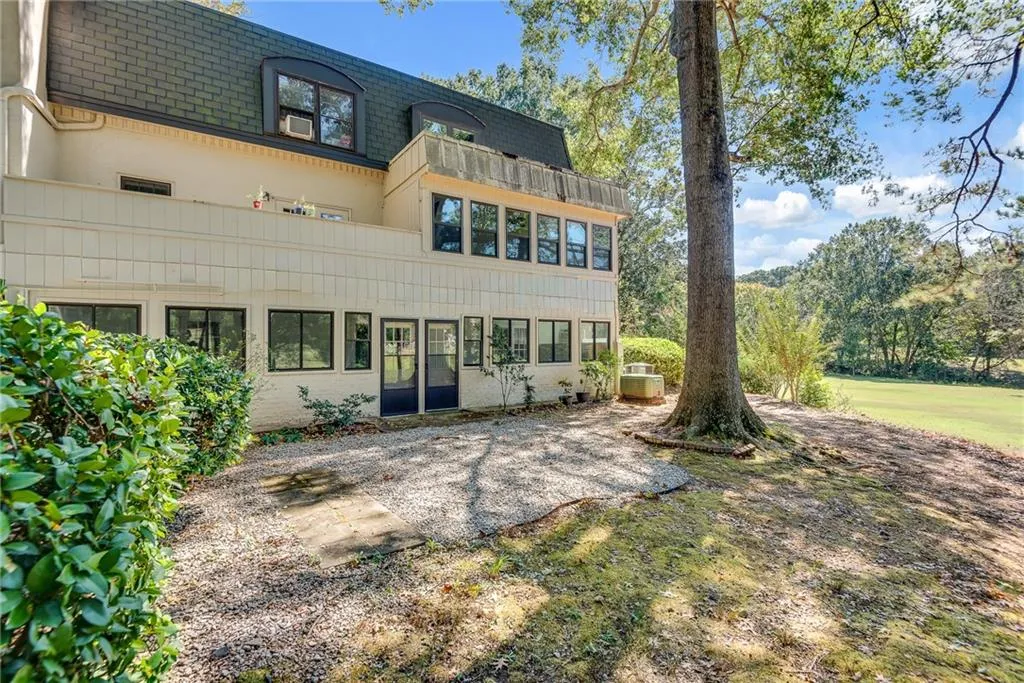 138 Elysian Way Nw, Atlanta, Georgia 30327, 2 Bedrooms Bedrooms, ,2 BathroomsBathrooms,Residential,For Sale,138 Elysian Way Nw,7667029