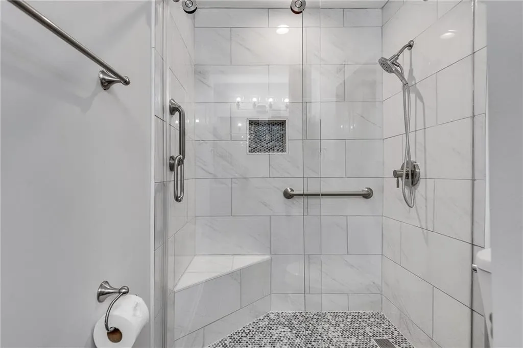 138 Elysian Way Nw, Atlanta, Georgia 30327, 2 Bedrooms Bedrooms, ,2 BathroomsBathrooms,Residential,For Sale,138 Elysian Way Nw,7667029