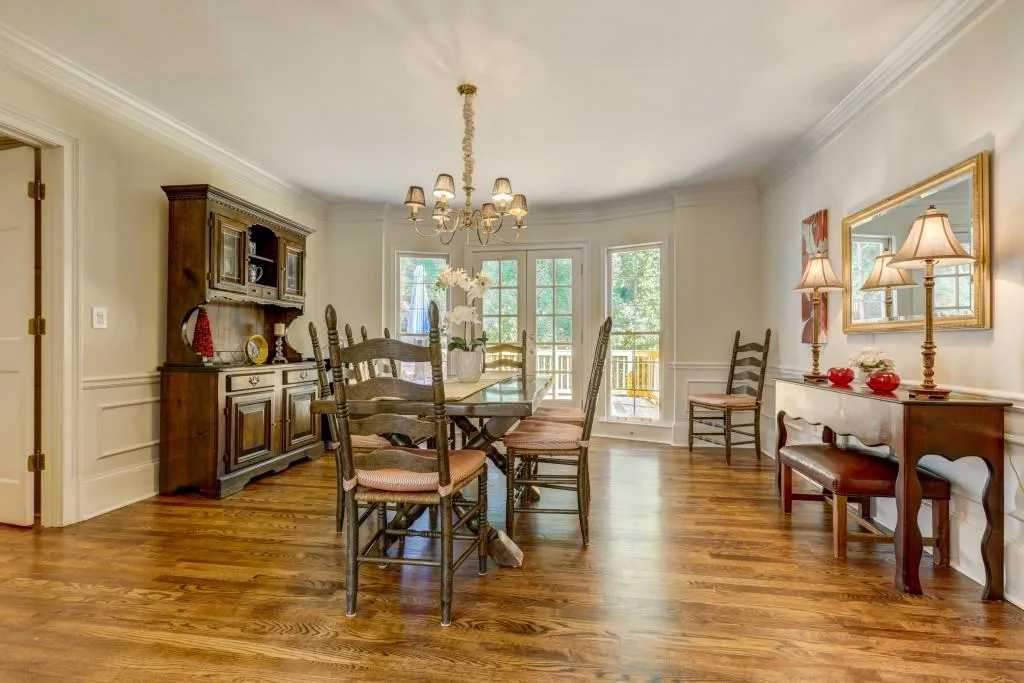 300 Cannady Court, Sandy Springs, Georgia 30350, 4 Bedrooms Bedrooms, ,3 BathroomsBathrooms,Residential,Sold,300 Cannady Court,6616471