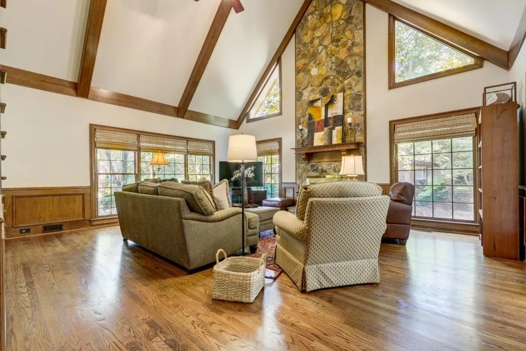 300 Cannady Court, Sandy Springs, Georgia 30350, 4 Bedrooms Bedrooms, ,3 BathroomsBathrooms,Residential,Sold,300 Cannady Court,6616471