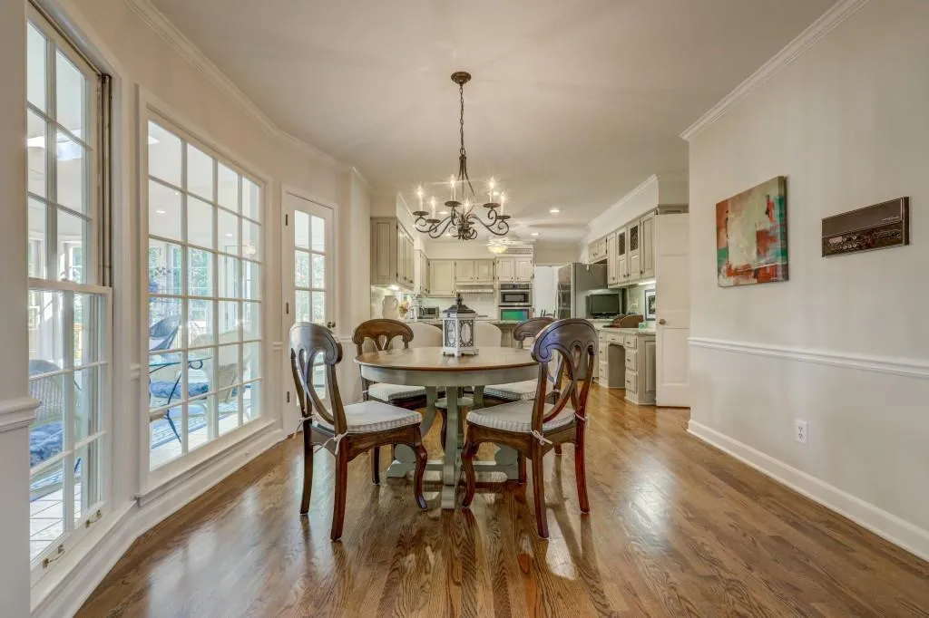 300 Cannady Court, Sandy Springs, Georgia 30350, 4 Bedrooms Bedrooms, ,3 BathroomsBathrooms,Residential,Sold,300 Cannady Court,6616471