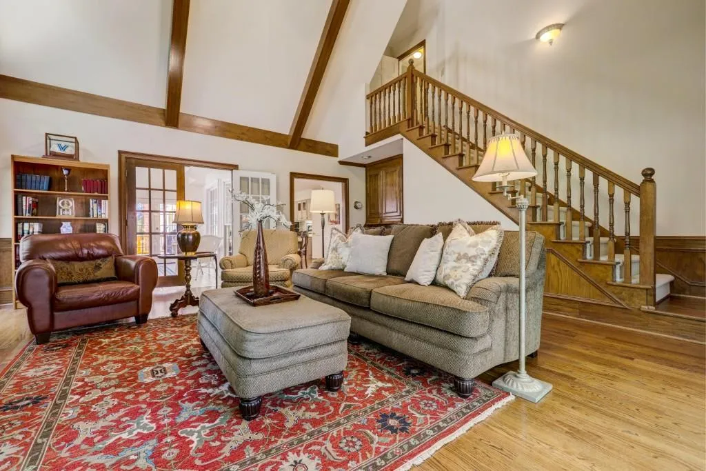 300 Cannady Court, Sandy Springs, Georgia 30350, 4 Bedrooms Bedrooms, ,3 BathroomsBathrooms,Residential,Sold,300 Cannady Court,6616471