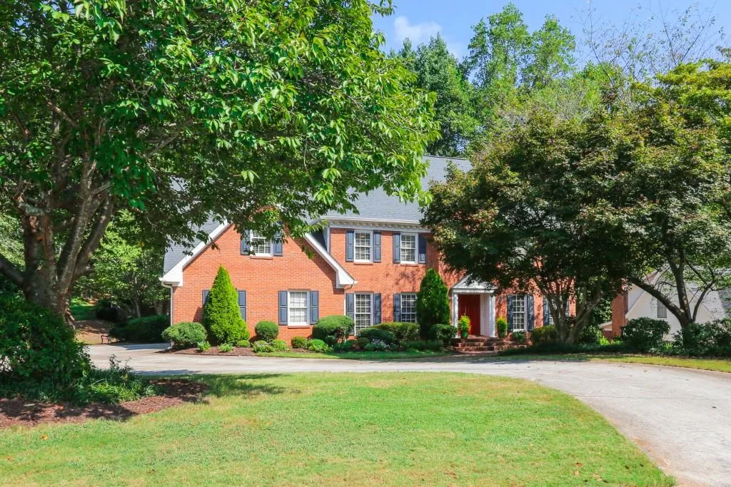 300 Cannady Court, Sandy Springs, Georgia 30350, 4 Bedrooms Bedrooms, ,3 BathroomsBathrooms,Residential,Sold,300 Cannady Court,6616471