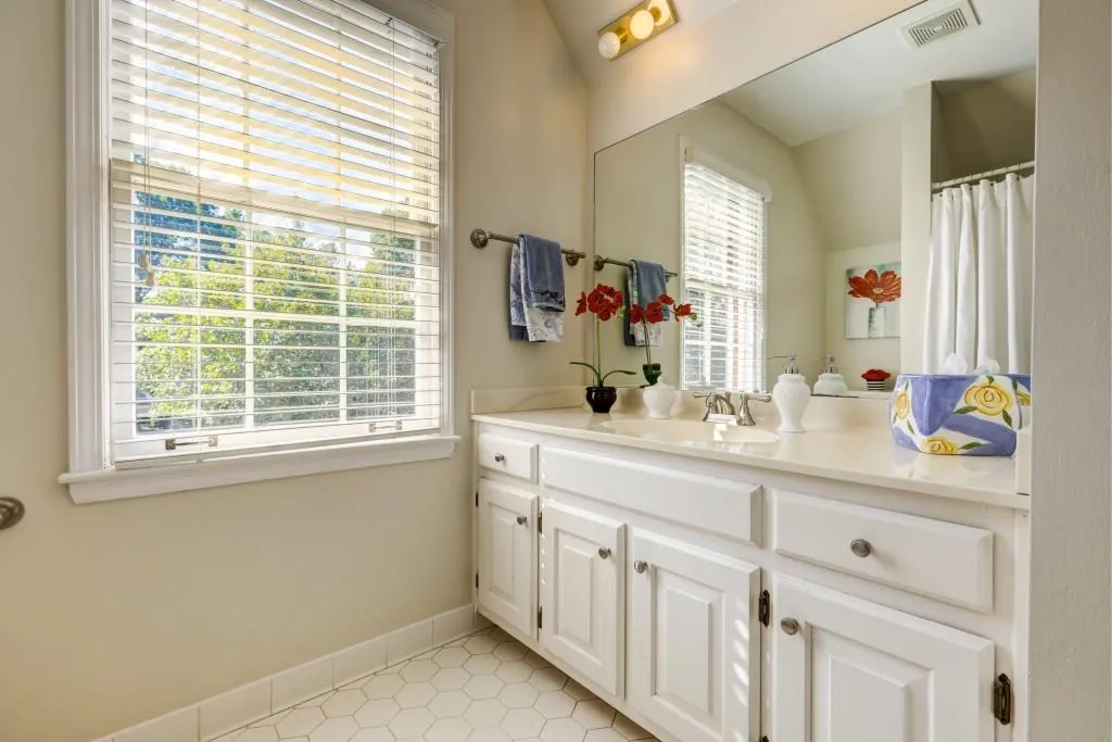 300 Cannady Court, Sandy Springs, Georgia 30350, 4 Bedrooms Bedrooms, ,3 BathroomsBathrooms,Residential,Sold,300 Cannady Court,6616471