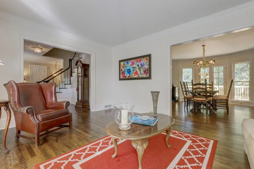 300 Cannady Court, Sandy Springs, Georgia 30350, 4 Bedrooms Bedrooms, ,3 BathroomsBathrooms,Residential,Sold,300 Cannady Court,6616471