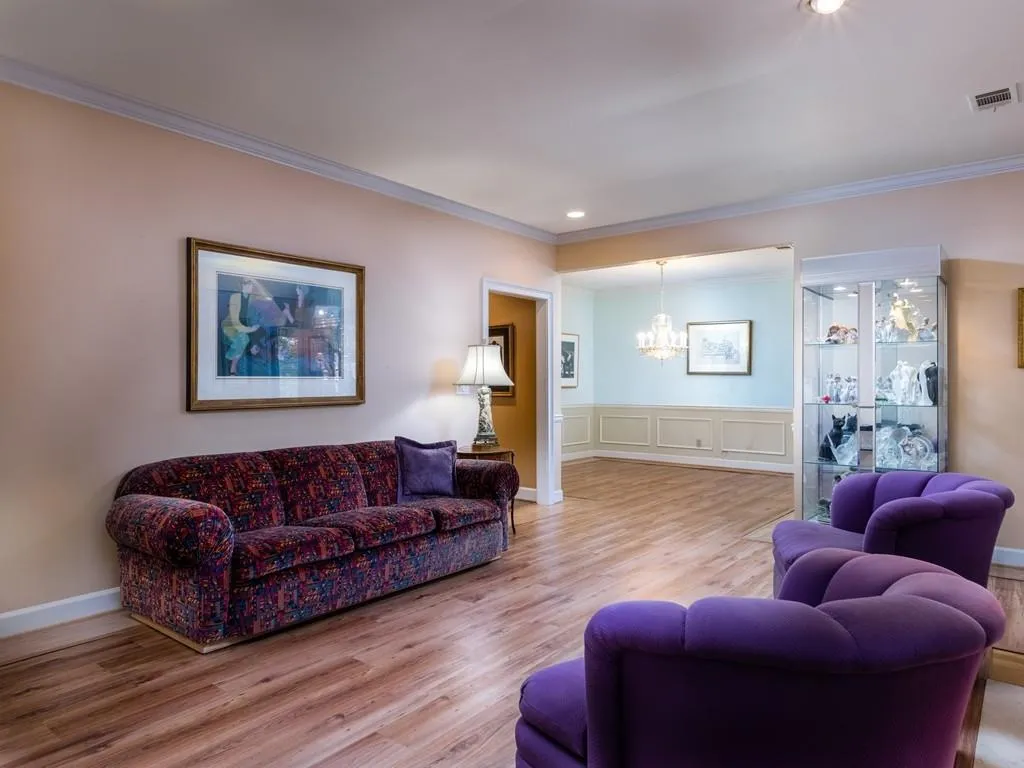 7155 Roswell Road Unit 38, Sandy Springs, Georgia 30328, 3 Bedrooms Bedrooms, ,2 BathroomsBathrooms,Residential,Sold,7155 Roswell Road Unit 38,6859674