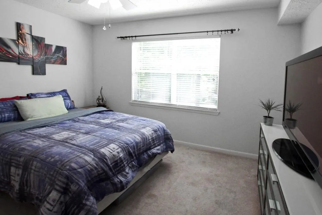 5559 Glenridge Drive Nw Unit 2202, Atlanta, Georgia 30342, 2 Bedrooms Bedrooms, ,1 BathroomBathrooms,Residential,Sold,5559 Glenridge Drive Nw Unit 2202,5922075