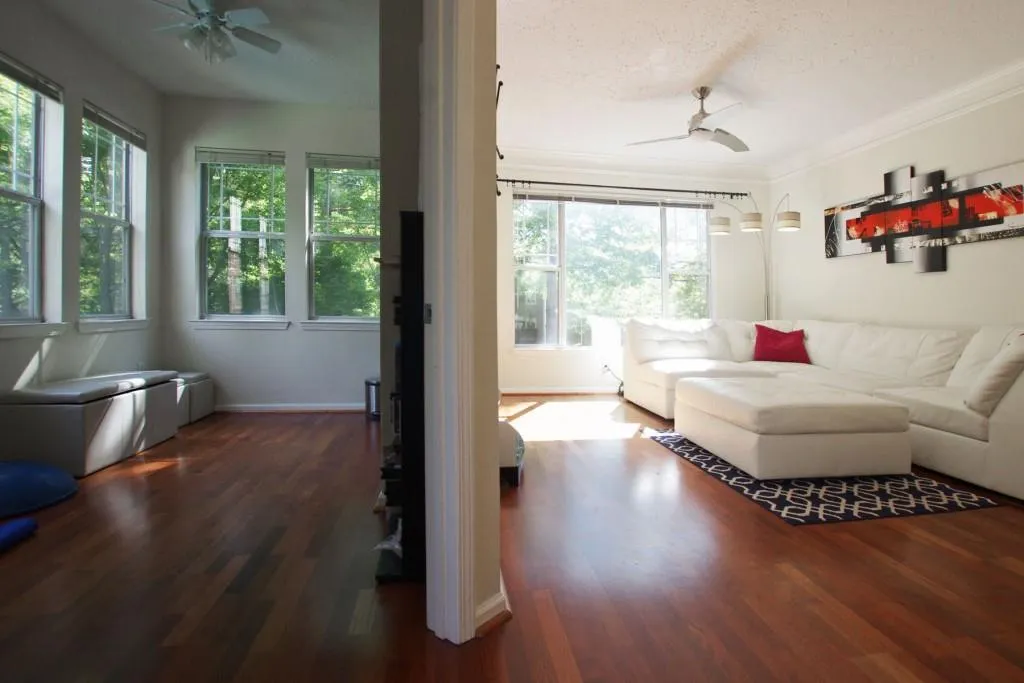 5559 Glenridge Drive Nw Unit 2202, Atlanta, Georgia 30342, 2 Bedrooms Bedrooms, ,1 BathroomBathrooms,Residential,Sold,5559 Glenridge Drive Nw Unit 2202,5922075