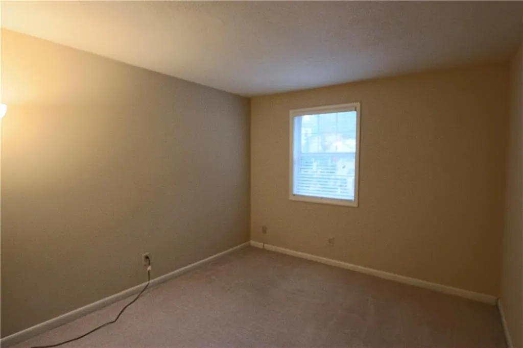 6900 Roswell Road Unit I2, Atlanta, Georgia 30328, 3 Bedrooms Bedrooms, ,2 BathroomsBathrooms,Residential,Sold,6900 Roswell Road Unit I2,5902300