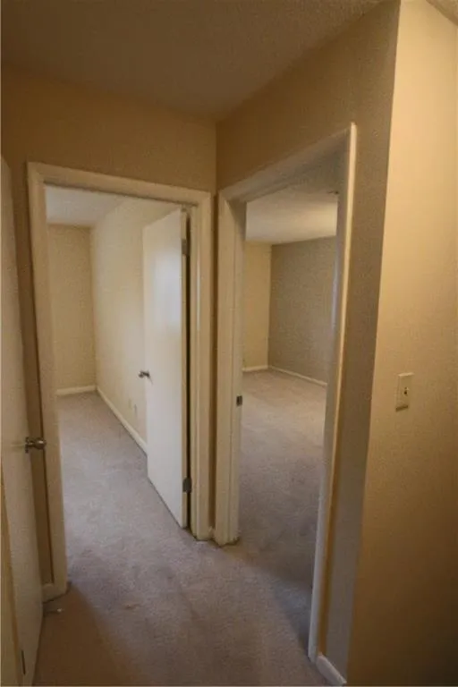 6900 Roswell Road Unit I2, Atlanta, Georgia 30328, 3 Bedrooms Bedrooms, ,2 BathroomsBathrooms,Residential,Sold,6900 Roswell Road Unit I2,5902300