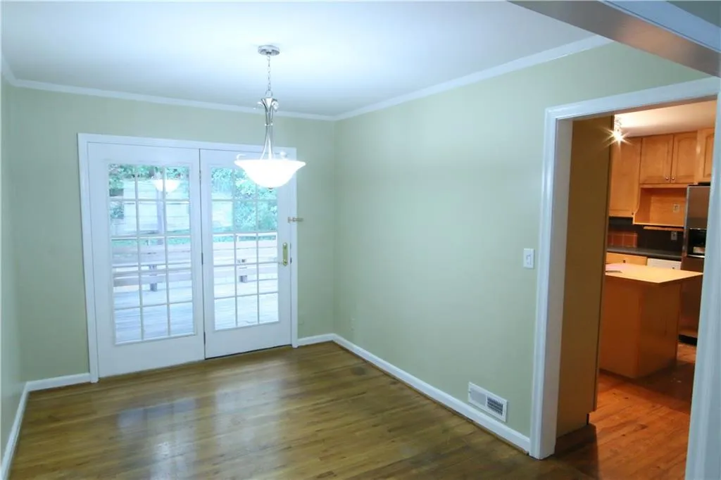 2264 Riada Drive Nw, Atlanta, Georgia 30305, 4 Bedrooms Bedrooms, ,2 BathroomsBathrooms,Residential,Sold,2264 Riada Drive Nw,5682163