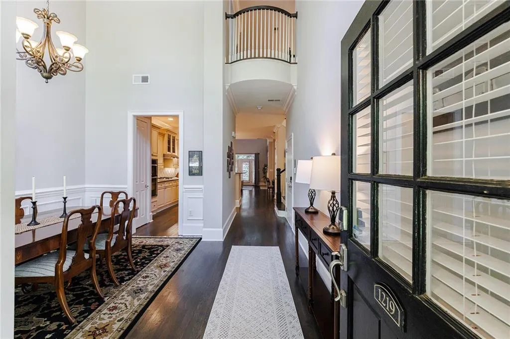 1219 Glenridge Place, Atlanta, Georgia 30342, 4 Bedrooms Bedrooms, ,4 BathroomsBathrooms,Residential,Sold,1219 Glenridge Place,7446365