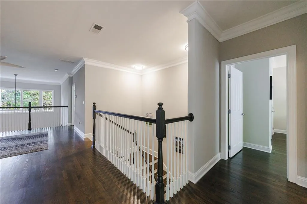 1219 Glenridge Place, Atlanta, Georgia 30342, 4 Bedrooms Bedrooms, ,4 BathroomsBathrooms,Residential,Sold,1219 Glenridge Place,7446365