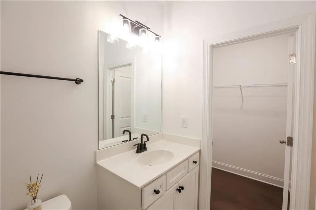 6569 Beacon Drive, Sandy Springs, Georgia 30328, 3 Bedrooms Bedrooms, ,3 BathroomsBathrooms,Residential,Sold,6569 Beacon Drive,7549195
