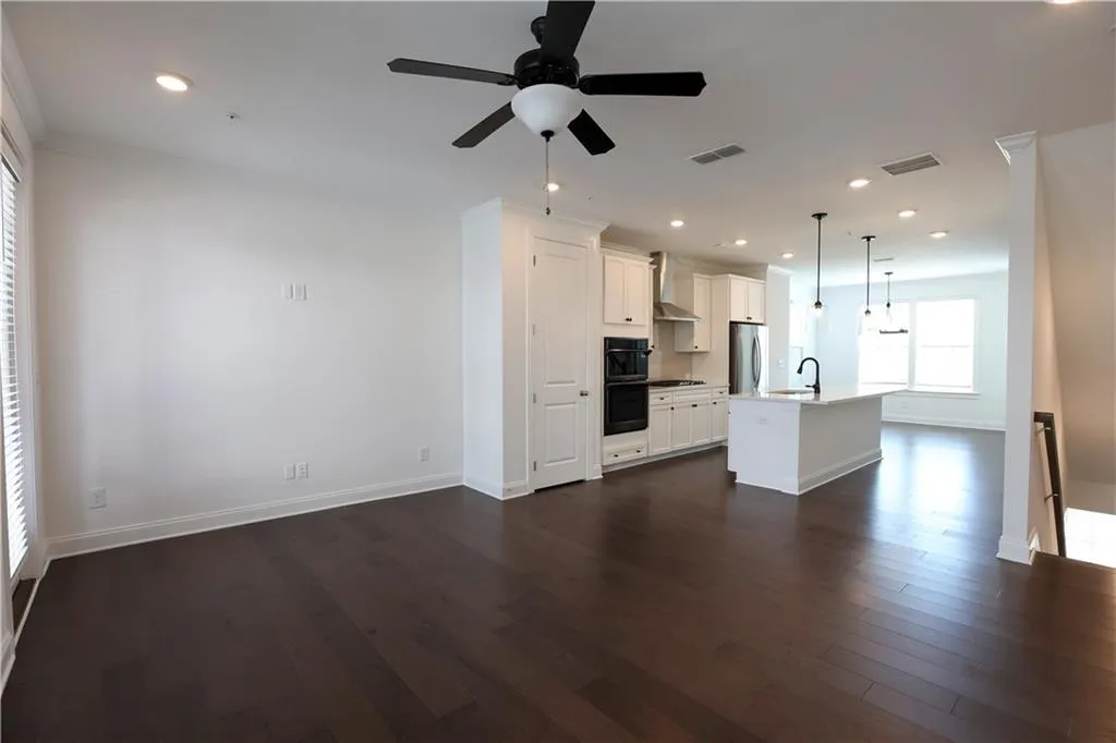 6569 Beacon Drive, Sandy Springs, Georgia 30328, 3 Bedrooms Bedrooms, ,3 BathroomsBathrooms,Residential,Sold,6569 Beacon Drive,7549195