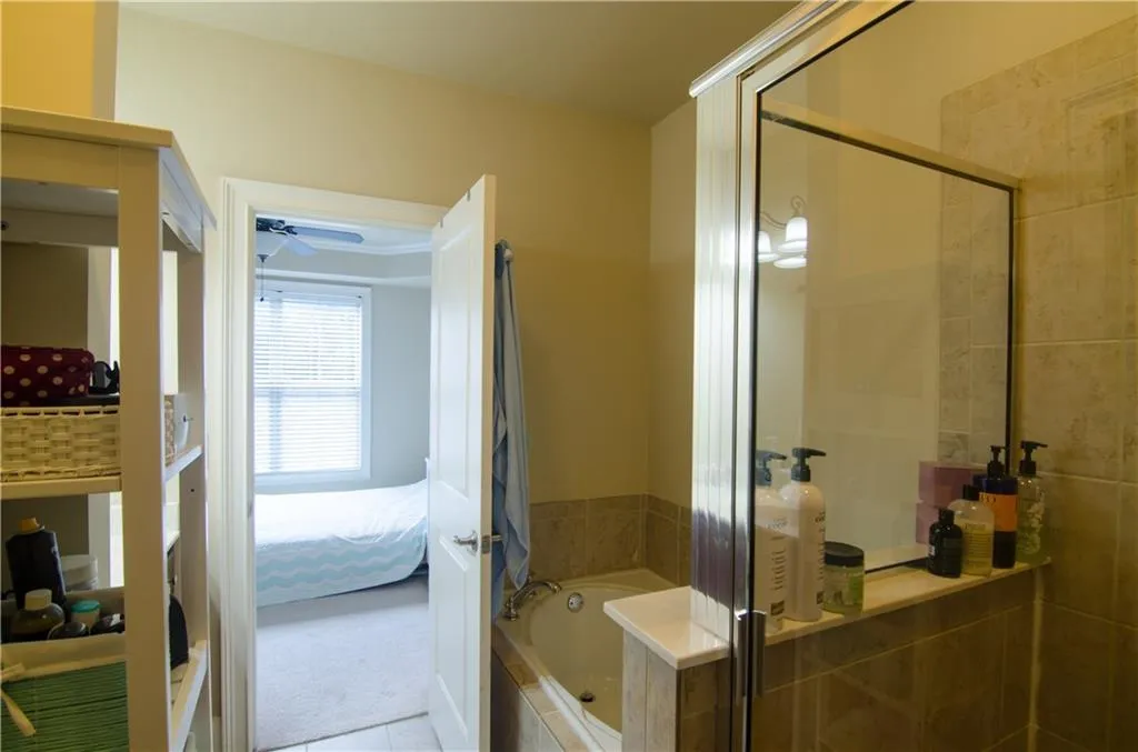 869 Perennial Drive Unit 107, Atlanta, Georgia 30328, 2 Bedrooms Bedrooms, ,2 BathroomsBathrooms,Residential,Sold,869 Perennial Drive Unit 107,5790077