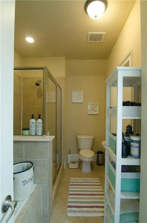 869 Perennial Drive Unit 107, Atlanta, Georgia 30328, 2 Bedrooms Bedrooms, ,2 BathroomsBathrooms,Residential,Sold,869 Perennial Drive Unit 107,5790077