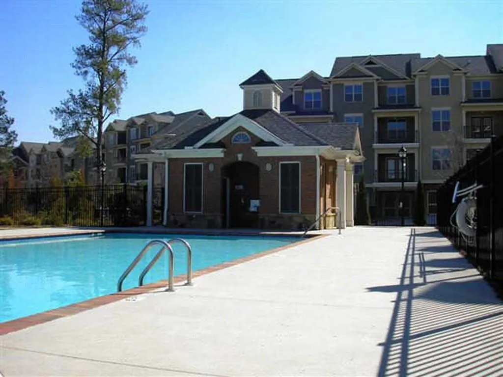 869 Perennial Drive Unit 107, Atlanta, Georgia 30328, 2 Bedrooms Bedrooms, ,2 BathroomsBathrooms,Residential,Sold,869 Perennial Drive Unit 107,5790077