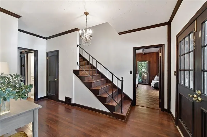 100 River Court Parkway, Sandy Springs, Georgia 30328, 5 Bedrooms Bedrooms, ,4 BathroomsBathrooms,Residential,Sold,100 River Court Parkway,6799376