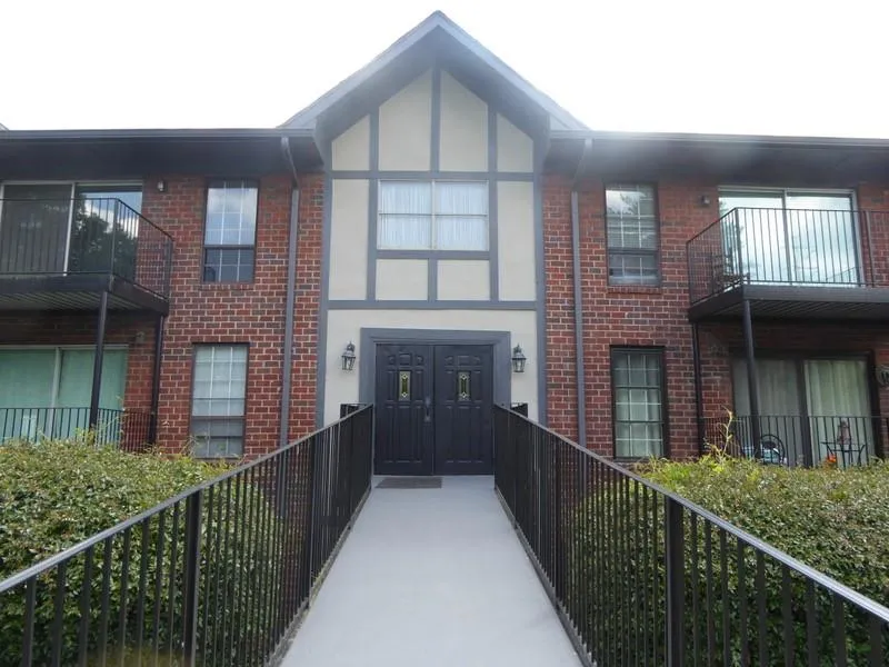 6851 Roswell Road Unit K-11, Atlanta, Georgia 30328, 2 Bedrooms Bedrooms, ,2 BathroomsBathrooms,Residential,Sold,6851 Roswell Road Unit K-11,6556511
