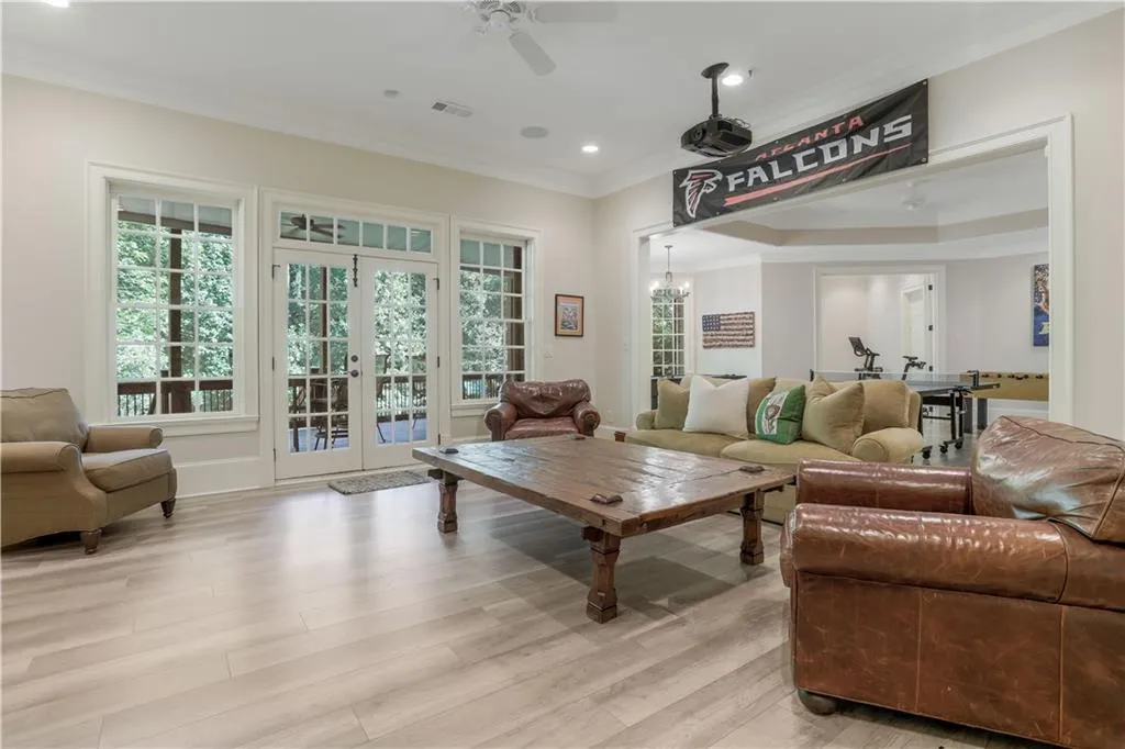 4583 Stella Drive, Atlanta, Georgia 30327, 6 Bedrooms Bedrooms, ,5 BathroomsBathrooms,Residential,Sold,4583 Stella Drive,6788540