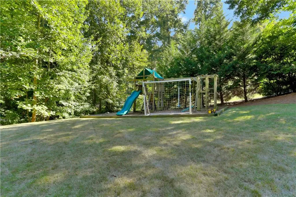 4583 Stella Drive, Atlanta, Georgia 30327, 6 Bedrooms Bedrooms, ,5 BathroomsBathrooms,Residential,Sold,4583 Stella Drive,6788540