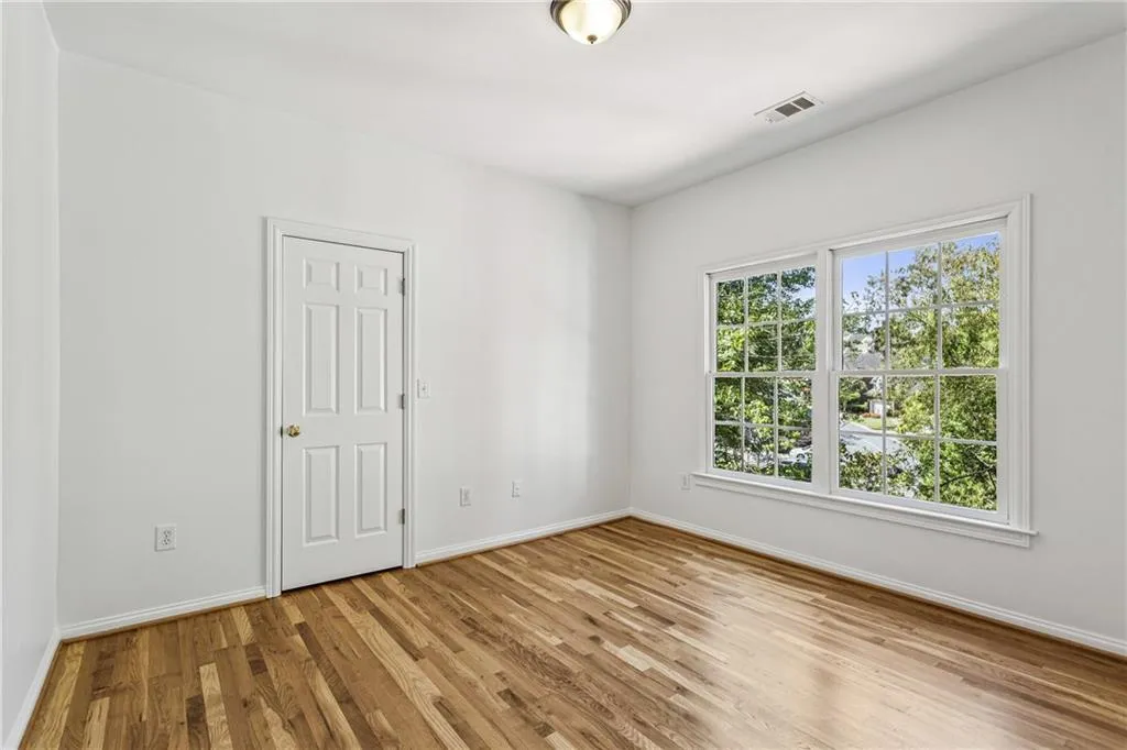 119 Brookview Circle, Atlanta, Georgia 30339, 4 Bedrooms Bedrooms, ,3 BathroomsBathrooms,Residential,For Sale,119 Brookview Circle,7639089