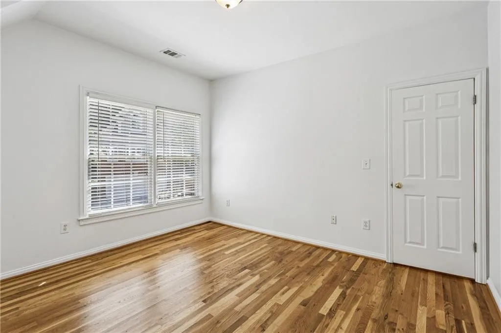 119 Brookview Circle, Atlanta, Georgia 30339, 4 Bedrooms Bedrooms, ,3 BathroomsBathrooms,Residential,For Sale,119 Brookview Circle,7639089
