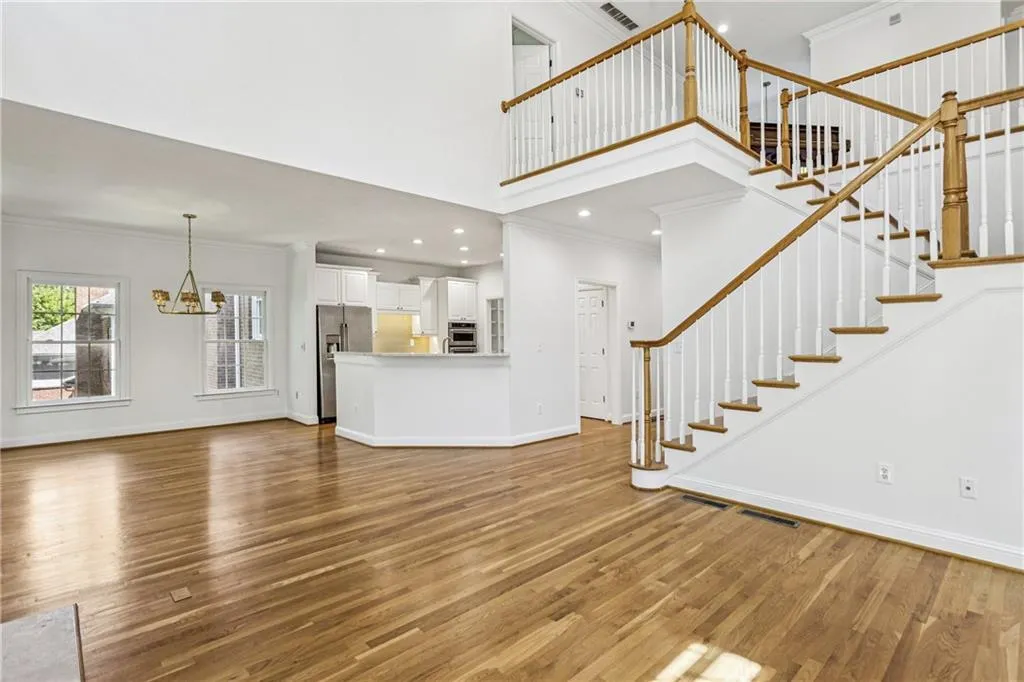 119 Brookview Circle, Atlanta, Georgia 30339, 4 Bedrooms Bedrooms, ,3 BathroomsBathrooms,Residential,For Sale,119 Brookview Circle,7639089