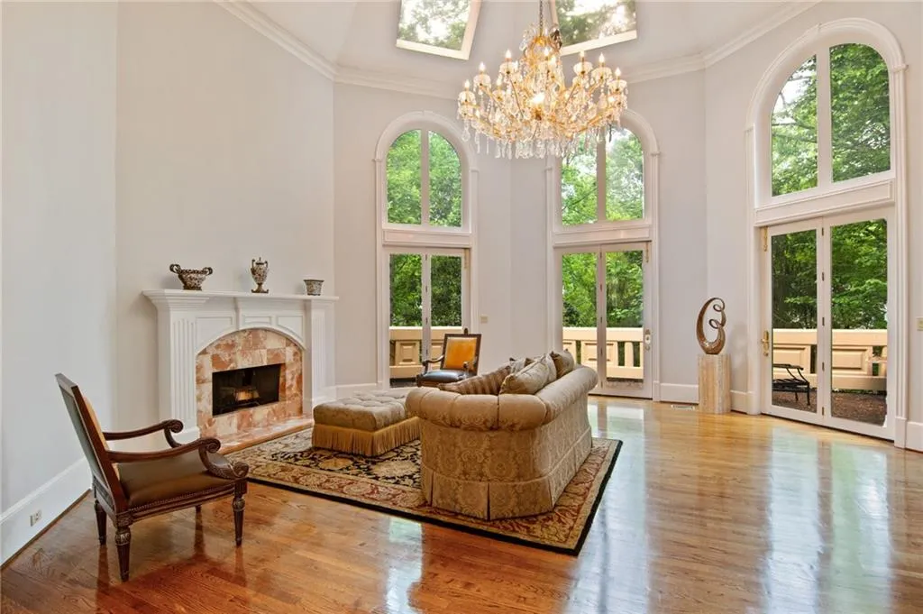 215 Lachaize Circle, Sandy Springs, Georgia 30327, 6 Bedrooms Bedrooms, ,5 BathroomsBathrooms,Residential,Sold,215 Lachaize Circle,6012793