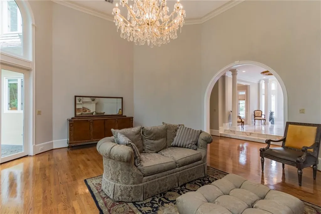 215 Lachaize Circle, Sandy Springs, Georgia 30327, 6 Bedrooms Bedrooms, ,5 BathroomsBathrooms,Residential,Sold,215 Lachaize Circle,6012793