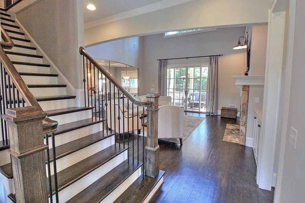 3068 Oglethorpe Way Ne, Brookhaven, Georgia 30319, 6 Bedrooms Bedrooms, ,5 BathroomsBathrooms,Residential,Sold,3068 Oglethorpe Way Ne,5773348