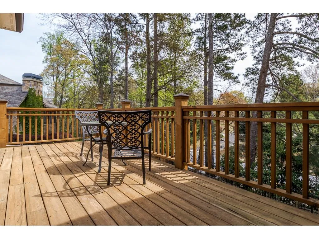 5375 High Point Manor, Atlanta, Georgia 30342, 3 Bedrooms Bedrooms, ,3 BathroomsBathrooms,Residential,Sold,5375 High Point Manor,6534062