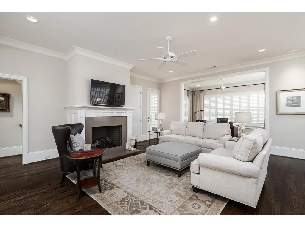 5375 High Point Manor, Atlanta, Georgia 30342, 3 Bedrooms Bedrooms, ,3 BathroomsBathrooms,Residential,Sold,5375 High Point Manor,6534062