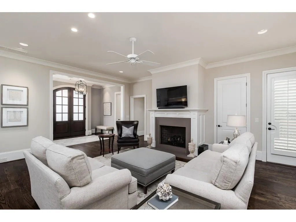 5375 High Point Manor, Atlanta, Georgia 30342, 3 Bedrooms Bedrooms, ,3 BathroomsBathrooms,Residential,Sold,5375 High Point Manor,6534062