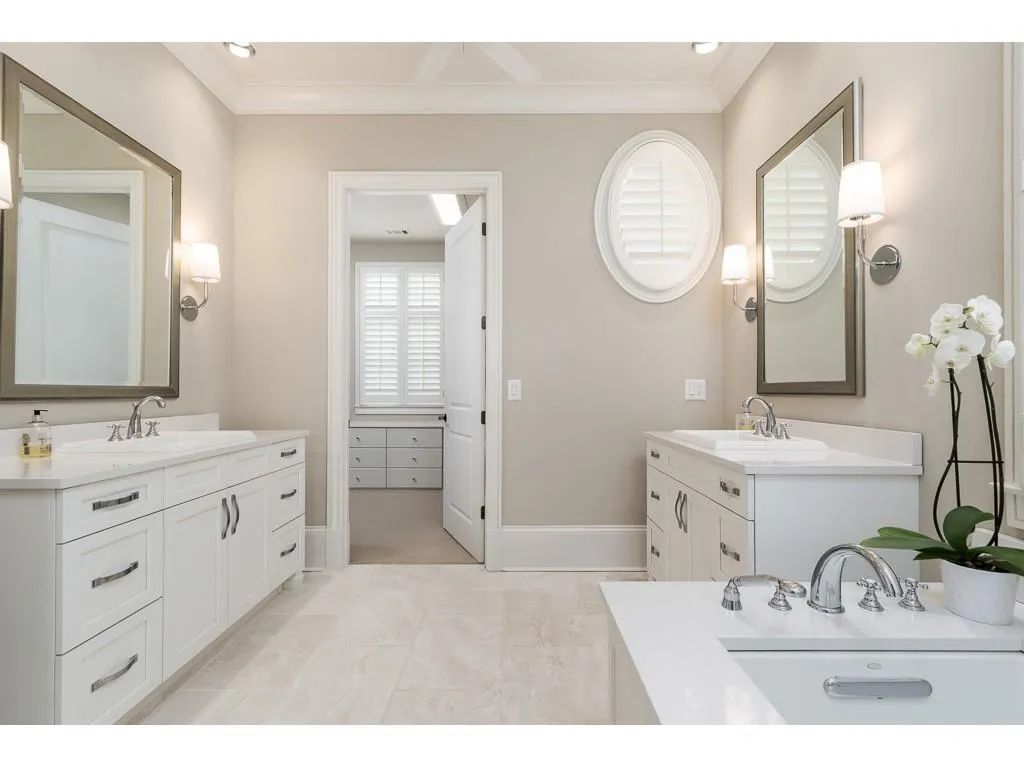 5375 High Point Manor, Atlanta, Georgia 30342, 3 Bedrooms Bedrooms, ,3 BathroomsBathrooms,Residential,Sold,5375 High Point Manor,6534062