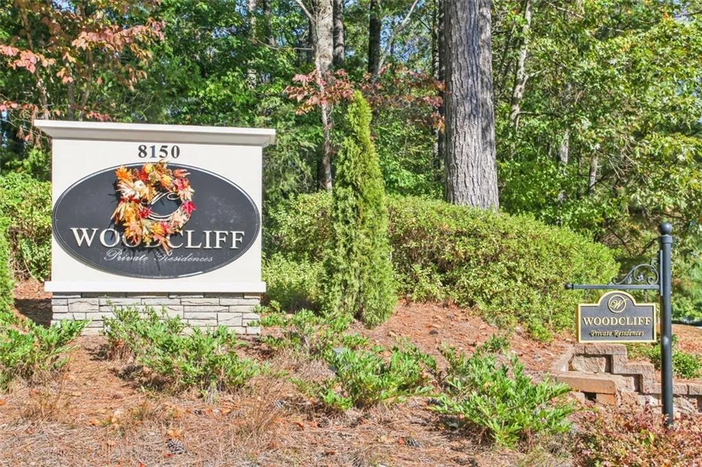 806 Woodcliff Drive, Atlanta, Georgia 30350, 2 Bedrooms Bedrooms, ,1 BathroomBathrooms,Residential,Sold,806 Woodcliff Drive,6958647