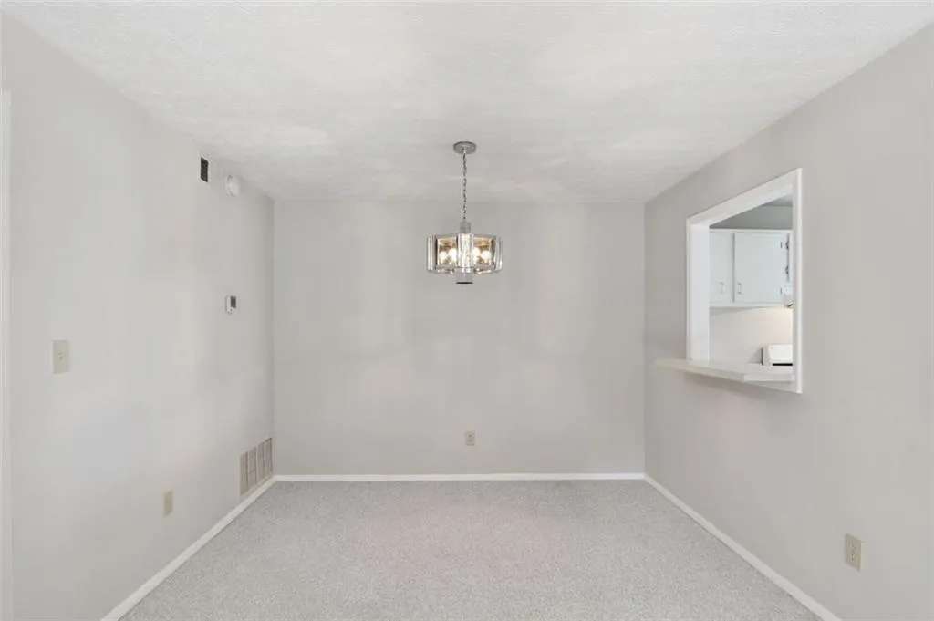 806 Woodcliff Drive, Atlanta, Georgia 30350, 2 Bedrooms Bedrooms, ,1 BathroomBathrooms,Residential,Sold,806 Woodcliff Drive,6958647