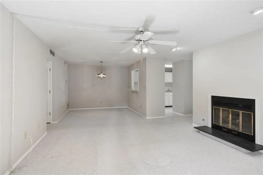 806 Woodcliff Drive, Atlanta, Georgia 30350, 2 Bedrooms Bedrooms, ,1 BathroomBathrooms,Residential,Sold,806 Woodcliff Drive,6958647