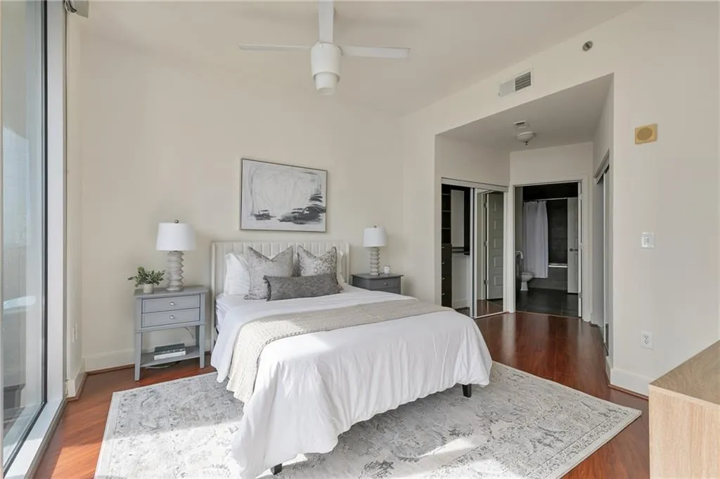 1080 Peachtree Street Unit 2406, Atlanta, Georgia 30309, 1 Bedroom Bedrooms, ,1 BathroomBathrooms,Residential,For Sale,1080 Peachtree Street Unit 2406,7518860