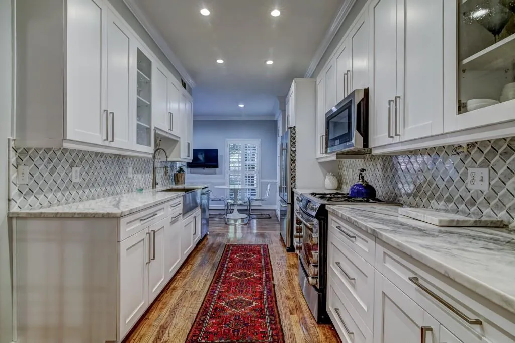 5233 Glenridge Drive Ne, Atlanta, Georgia 30342, 3 Bedrooms Bedrooms, ,2 BathroomsBathrooms,Residential,Sold,5233 Glenridge Drive Ne,5962714