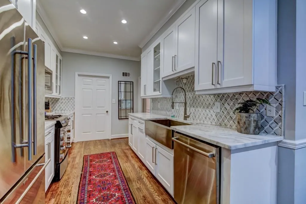 5233 Glenridge Drive Ne, Atlanta, Georgia 30342, 3 Bedrooms Bedrooms, ,2 BathroomsBathrooms,Residential,Sold,5233 Glenridge Drive Ne,5962714