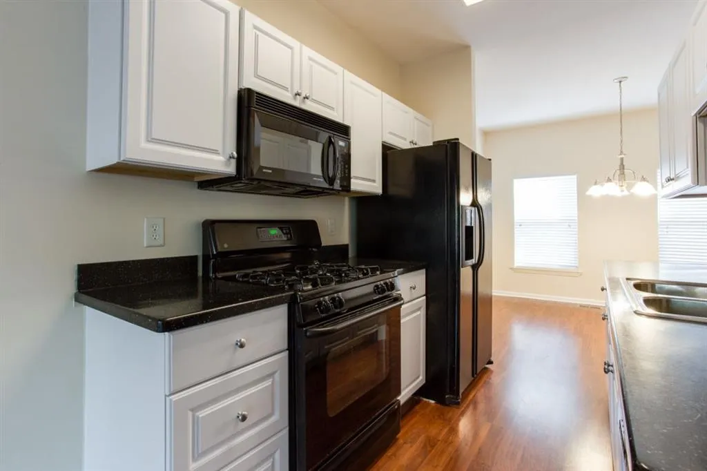 1804 Masons Creek Circle, Atlanta, Georgia 30350, 3 Bedrooms Bedrooms, ,3 BathroomsBathrooms,Residential,Sold,1804 Masons Creek Circle,5948124