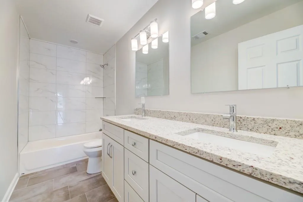 125 W Spalding Drive, Sandy Springs, Georgia 30328, 4 Bedrooms Bedrooms, ,2 BathroomsBathrooms,Residential,Sold,125 W Spalding Drive,6681070