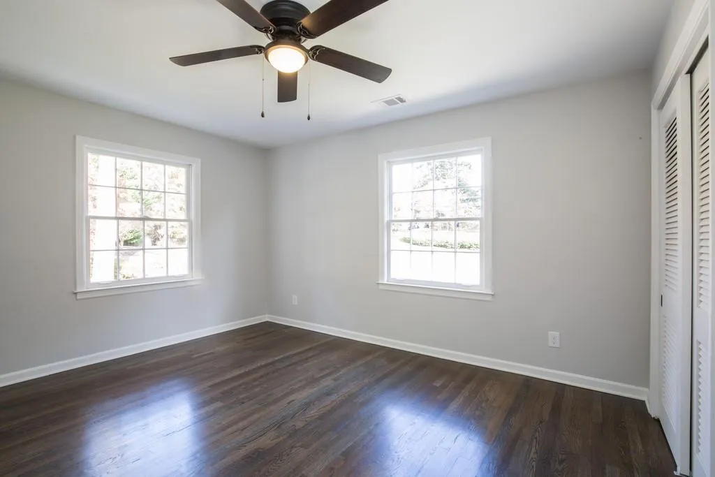125 W Spalding Drive, Sandy Springs, Georgia 30328, 4 Bedrooms Bedrooms, ,2 BathroomsBathrooms,Residential,Sold,125 W Spalding Drive,6681070