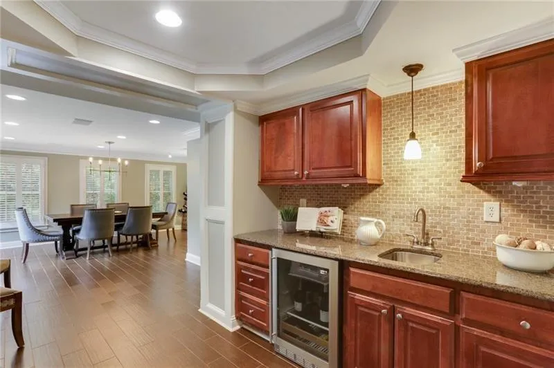 4690 High Point Road, Atlanta, Georgia 30342, 4 Bedrooms Bedrooms, ,3 BathroomsBathrooms,Residential,Sold,4690 High Point Road,6749880