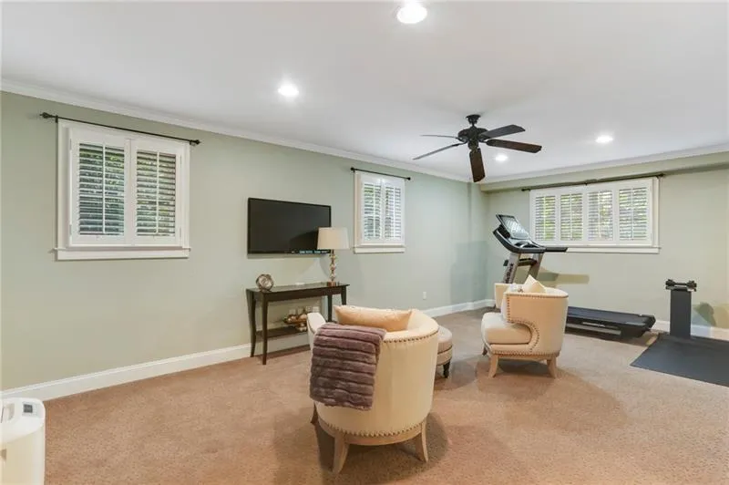 4690 High Point Road, Atlanta, Georgia 30342, 4 Bedrooms Bedrooms, ,3 BathroomsBathrooms,Residential,Sold,4690 High Point Road,6749880