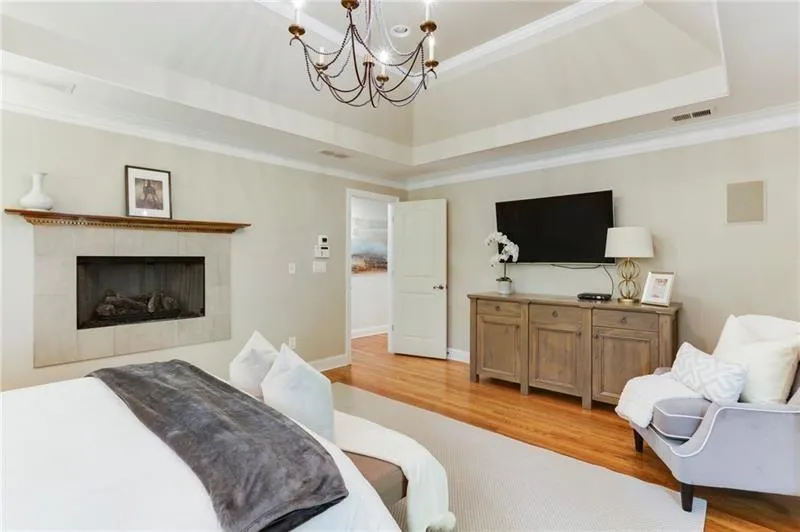 4690 High Point Road, Atlanta, Georgia 30342, 4 Bedrooms Bedrooms, ,3 BathroomsBathrooms,Residential,Sold,4690 High Point Road,6749880