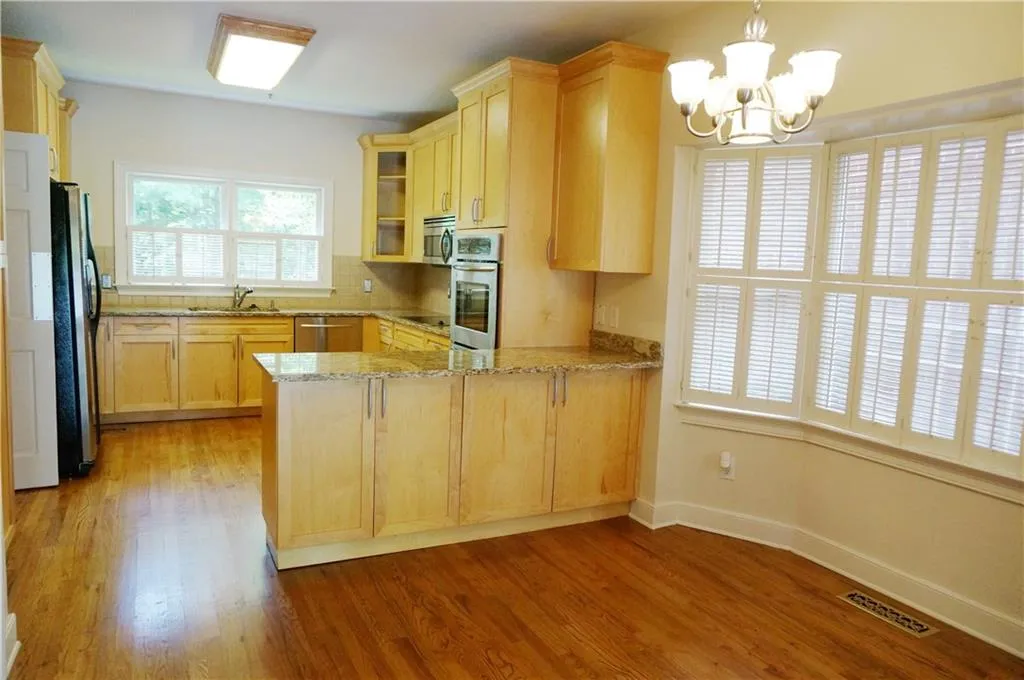 3826 Courtyard Drive Se, Atlanta, Georgia 30339, 4 Bedrooms Bedrooms, ,3 BathroomsBathrooms,Residential,Sold,3826 Courtyard Drive Se,5653963